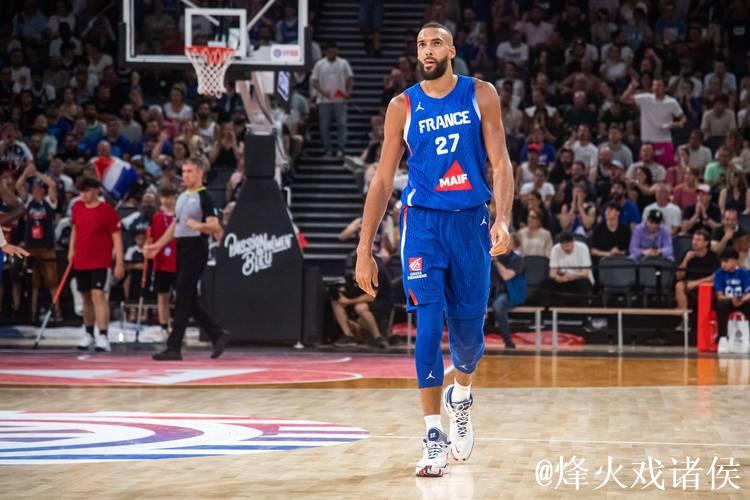 戈贝尔：我为球队今晚的表现感到骄傲，大家始终团结一心