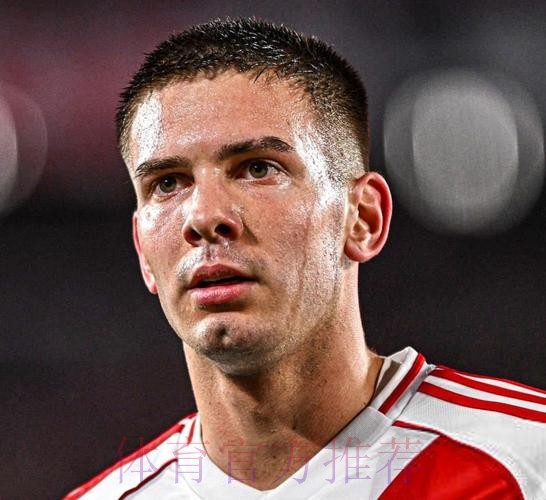 弗洛伦蒂诺欢迎马斯坦托诺:在皇家开启你的故事